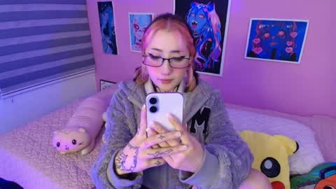 Snapshot of miwaviolet chatting on March 29, 2026, 2:00 am Miwa Violet online show from March 29, 2026, 2:00 am