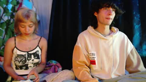 Naomi and Nekorii online show from May 9, 2026, 5:34 am