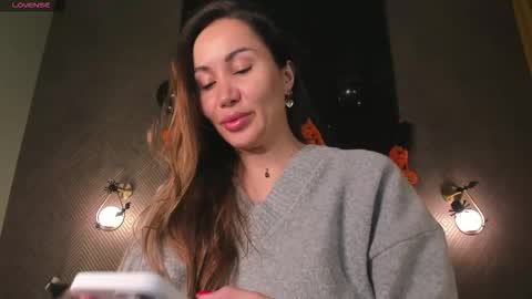 Snapshot of miya__kiss chatting on October 26, 2025, 1:22 am GMT 2 Tue 1100AM-300PM Wed-Fri 0400AM-1000AM online show from October 26, 2025, 1:22 am