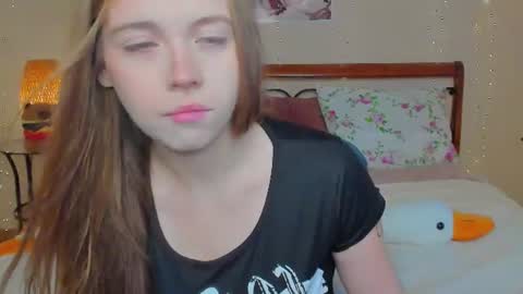 Snapshot of miya_soft chatting on July 27, 2026, 1:45 am Miya online show from July 27, 2026, 1:45 am