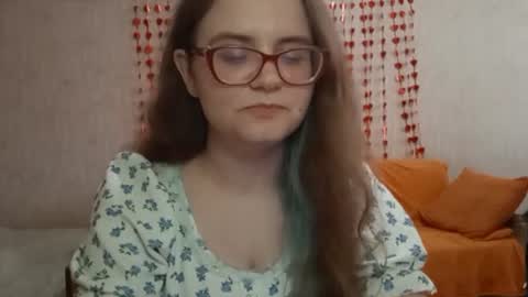 Snapshot of miyabe chatting on July 16, 2026, 3:40 pm Milana online show from July 16, 2026, 3:40 pm