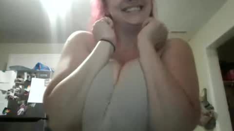 Snapshot of miztrezk chatting on May 14, 2026, 11:50 am miztrezk online show from May 14, 2026, 11:50 am