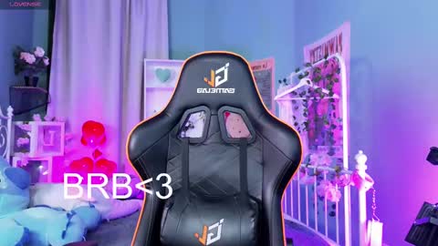 Mizuki online show from February 14, 2025, 11:42 pm