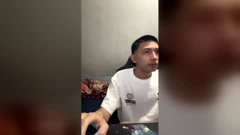 Snapshot of mizukix300 chatting on March 21, 2026, 6:29 am mizukix300 online show from March 21, 2026, 6:29 am