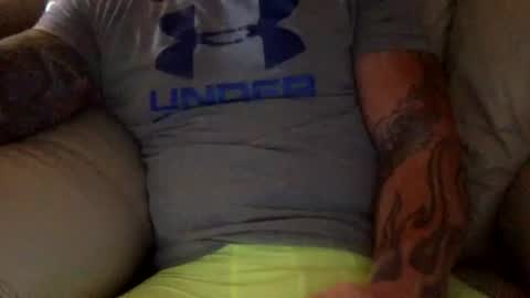 Snapshot of mjg175 chatting on October 13, 2025, 5:35 pm SexyRed online show from October 13, 2025, 5:35 pm