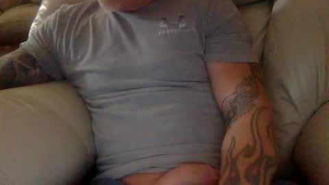 Snapshot of mjg175 chatting on February 19, 2026, 7:43 pm SexyRed online show from February 19, 2026, 7:43 pm