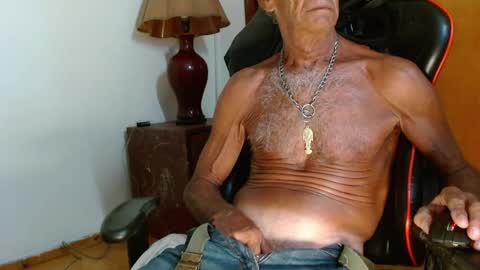 Snapshot of mjmadurengue chatting on March 16, 2026, 3:45 am Mario jose online show from March 16, 2026, 3:45 am