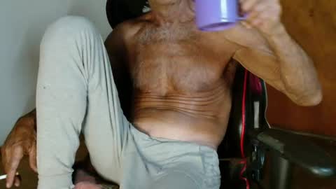 Snapshot of mjmadurengue chatting on May 3, 2026, 4:40 am Mario jose online show from May 3, 2026, 4:40 am