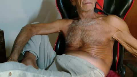 Snapshot of mjmadurengue chatting on May 5, 2026, 1:24 am Mario jose online show from May 5, 2026, 1:24 am