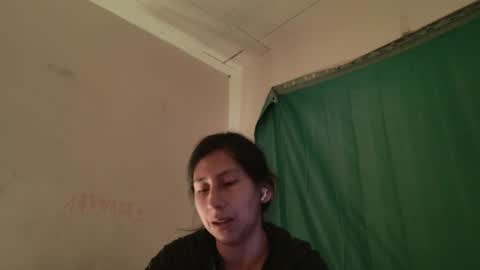 MoonLipson online show from June 25, 2026, 2:44 am