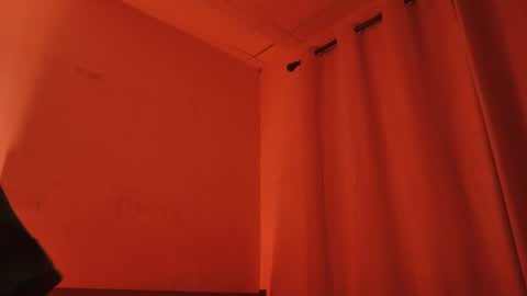 MoonLipson online show from July 22, 2026, 5:43 am