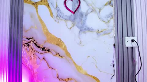 LUCRECIA   NEW ACCOUNT online show from February 13, 2026, 8:16 pm