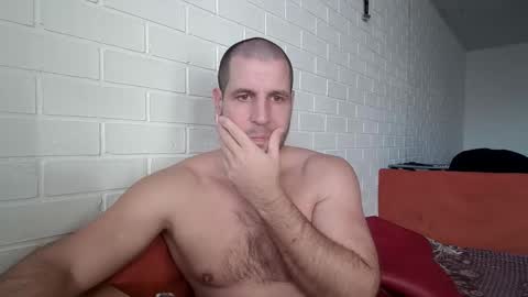 Snapshot of mmaksik chatting on January 5, 2025, 7:28 am shy athlete online show from January 5, 2025, 7:28 am
