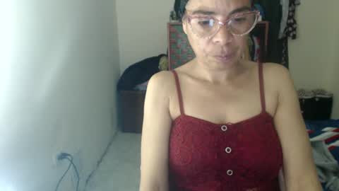 Snapshot of mmaturemessy chatting on December 17, 2024, 5:29 am kelly online show from December 17, 2024, 5:29 am