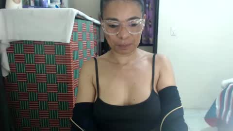 Snapshot of mmaturemessy chatting on February 28, 2025, 11:23 pm kelly online show from February 28, 2025, 11:23 pm