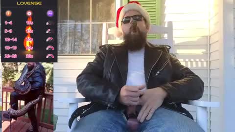 SMOKINsnakeEYEZ online show from December 17, 2024, 8:32 pm