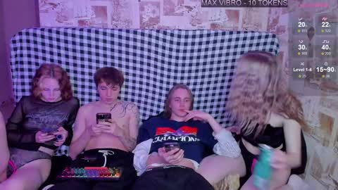 Snapshot of mmeeowww chatting on February 14, 2025, 3:26 pm Tim and Lisa Simon and Luna online show from February 14, 2025, 3:26 pm