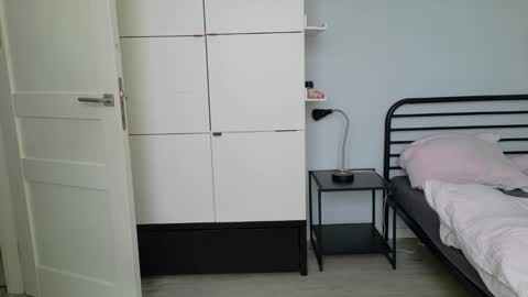 mmminnie online show from February 10, 2026, 10:30 am