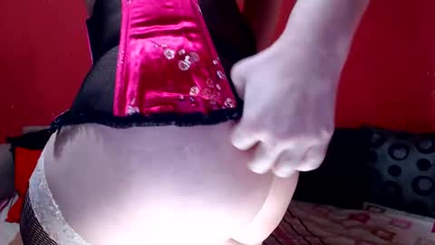 Mmmmis Anais online show from April 5, 2026, 11:18 am