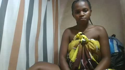 Snapshot of mmmmfelicinee chatting on March 21, 2026, 12:21 pm mmmmfelicinee online show from March 21, 2026, 12:21 pm