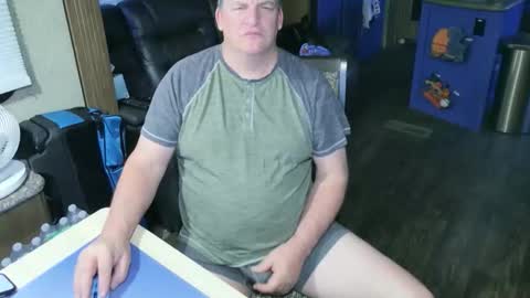 mmmthatsfunnn online show from November 10, 2025, 11:37 pm