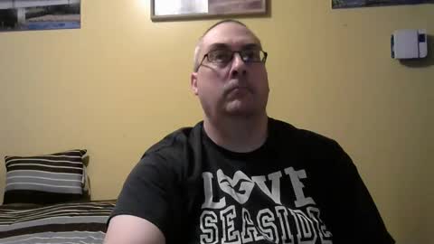 Snapshot of mmr4545 chatting on April 6, 2026, 4:10 am mark online show from April 6, 2026, 4:10 am