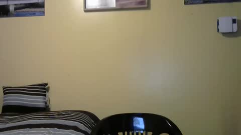 Snapshot of mmr4545 chatting on April 6, 2026, 4:46 am mark online show from April 6, 2026, 4:46 am