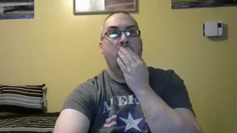 Snapshot of mmr4545 chatting on April 8, 2026, 4:12 am mark online show from April 8, 2026, 4:12 am