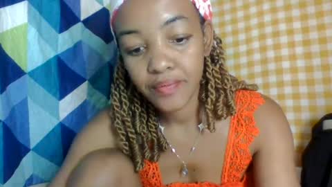 Snapshot of mmyriame chatting on July 4, 2026, 9:37 am mmyriame online show from July 4, 2026, 9:37 am