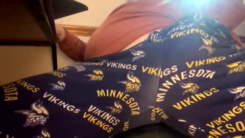 mnguy19726969 online show from January 9, 2026, 5:04 pm