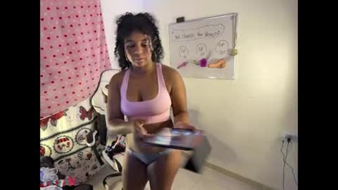 Snapshot of moana205_ chatting on July 21, 2026, 12:57 am Moana online show from July 21, 2026, 12:57 am