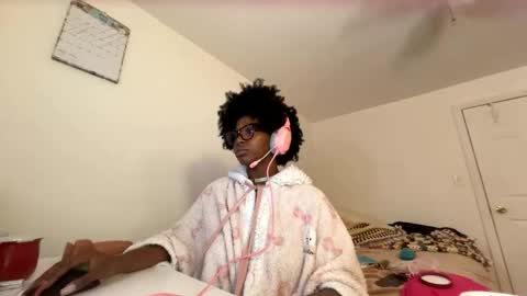 Mocha  BDAY JAN 13  online show from May 7, 2026, 3:34 am