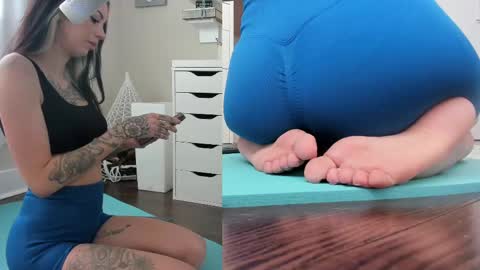 Snapshot of modeljenlynn chatting on February 18, 2025, 7:41 pm modeljenlynn online show from February 18, 2025, 7:41 pm