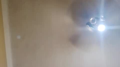 Snapshot of modelo_web18 chatting on December 21, 2025, 5:25 am camilo online show from December 21, 2025, 5:25 am