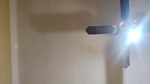 camilo online show from April 18, 2026, 1:09 am