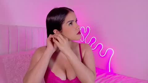 zoe ross online show from July 29, 2026, 7:12 pm