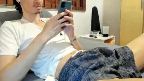 Snapshot of moderdelier chatting on February 18, 2026, 1:40 pm DigBreed online show from February 18, 2026, 1:40 pm