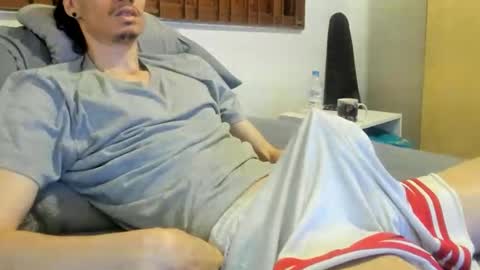 Snapshot of moderdelier chatting on February 25, 2026, 12:59 pm DigBreed online show from February 25, 2026, 12:59 pm