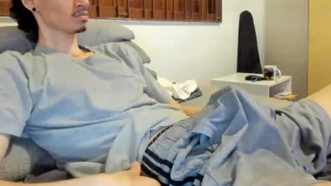 Snapshot of moderdelier chatting on March 9, 2026, 1:15 pm DigBreed online show from March 9, 2026, 1:15 pm