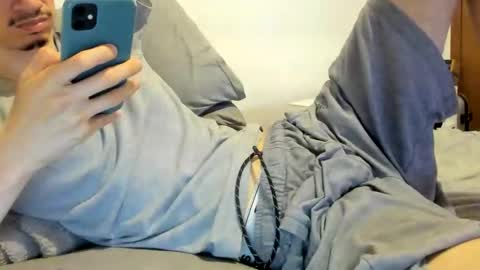 Snapshot of moderdelier chatting on March 24, 2026, 1:43 am DigBreed online show from March 24, 2026, 1:43 am