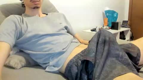 Snapshot of moderdelier chatting on March 24, 2026, 1:49 pm DigBreed online show from March 24, 2026, 1:49 pm