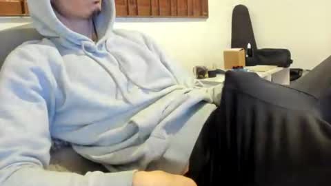 DigBreed online show from July 5, 2026, 2:46 pm