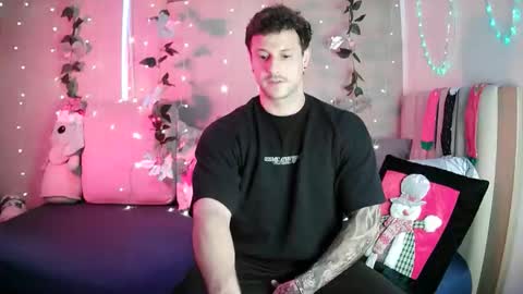 Snapshot of modexusparty chatting on December 15, 2025, 7:40 pm modexusparty online show from December 15, 2025, 7:40 pm