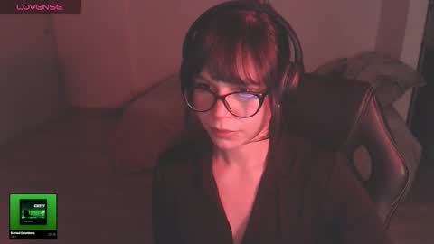 Snapshot of modjo_ chatting on December 14, 2025, 5:02 am Modjo online show from December 14, 2025, 5:02 am