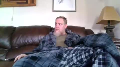 Snapshot of moeblick chatting on December 1, 2024, 7:47 pm moeblick online show from December 1, 2024, 7:47 pm