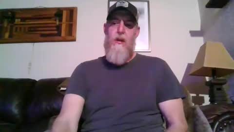 Snapshot of moeblick chatting on December 22, 2024, 6:49 am moeblick online show from December 22, 2024, 6:49 am