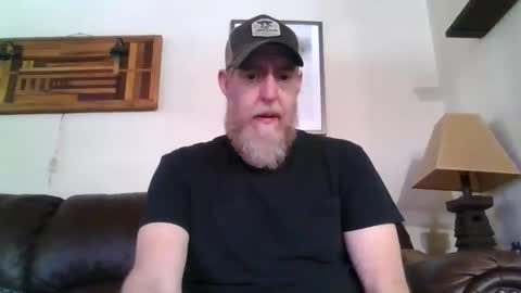 Snapshot of moeblick chatting on January 6, 2025, 6:10 pm moeblick online show from January 6, 2025, 6:10 pm