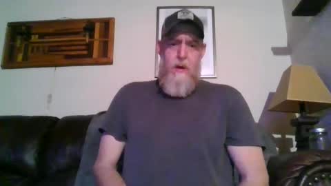 Snapshot of moeblick chatting on January 28, 2025, 1:29 am moeblick online show from January 28, 2025, 1:29 am