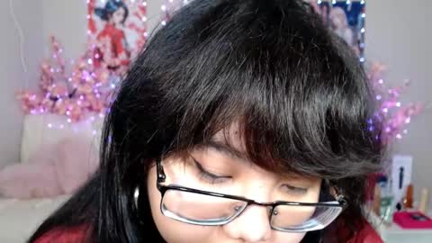 Molly online show from May 9, 2026, 4:28 am