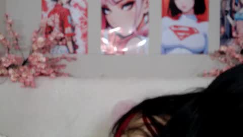Molly online show from June 8, 2026, 4:35 am